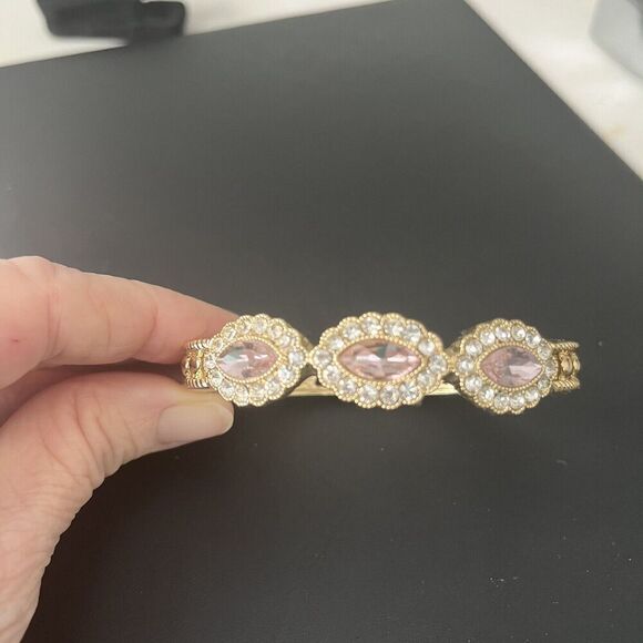 Signed Monet Size 7.25 Tennis Bracelet Pink Clear Stretch Rhinestones Gold Plate - Picture 12 of 13